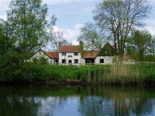Locks Inn